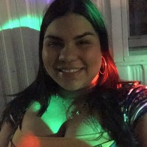 Meet your Posher, Perla